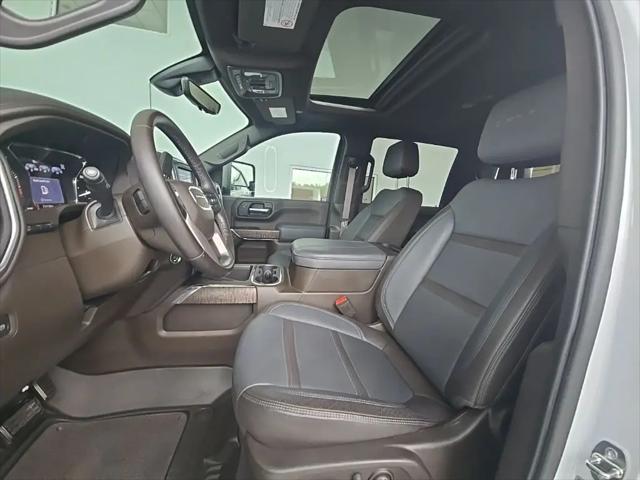 2023 GMC Sierra 3500HD 4WD Crew Cab Standard Bed Denali