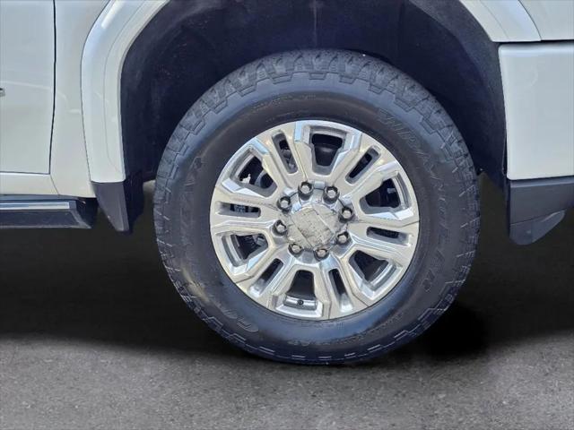 2023 GMC Sierra 3500HD 4WD Crew Cab Standard Bed Denali