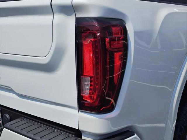 2023 GMC Sierra 3500HD 4WD Crew Cab Standard Bed Denali