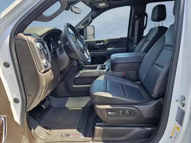 2023 GMC Sierra 3500HD 4WD Crew Cab Standard Bed Denali