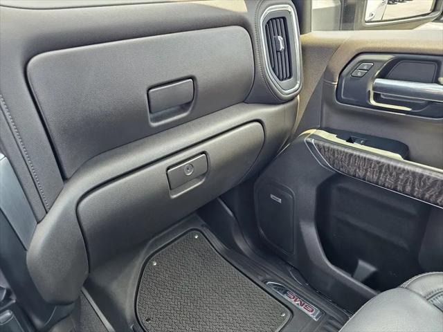 2023 GMC Sierra 3500HD 4WD Crew Cab Standard Bed Denali