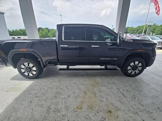 2025 GMC Sierra 2500HD 4WD Crew Cab Standard Bed Denali