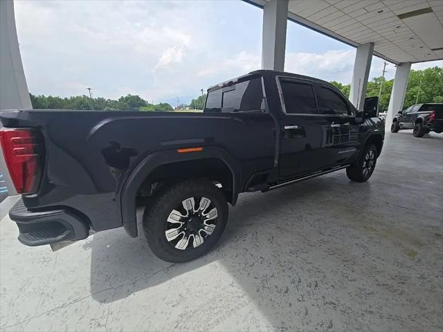 2025 GMC Sierra 2500HD 4WD Crew Cab Standard Bed Denali