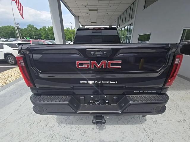 2025 GMC Sierra 2500HD 4WD Crew Cab Standard Bed Denali
