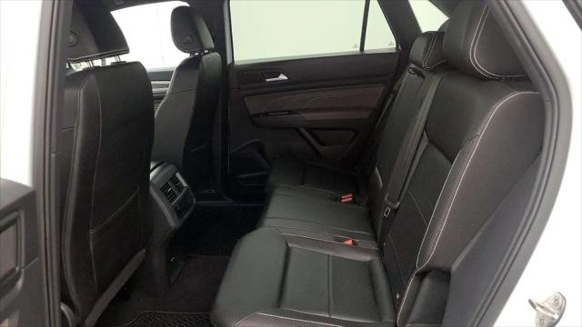 2023 Volkswagen Atlas Cross Sport 2.0T SE w/Technology
