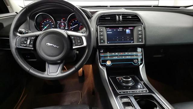 2018 Jaguar XE 35t Prestige
