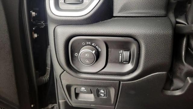 2022 Ram 1500 Big Horn Crew Cab 4x4 5'7" Box