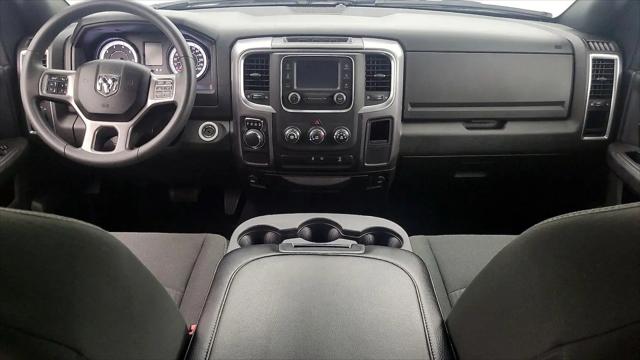 2024 Ram 1500 Classic Warlock Crew Cab 4x2 5'7" Box