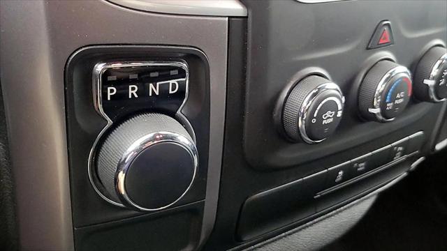 2024 Ram 1500 Classic Warlock Crew Cab 4x2 5'7" Box