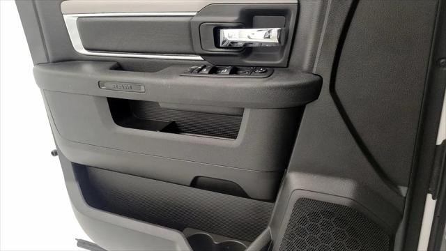 2024 Ram 1500 Classic Warlock Crew Cab 4x2 5'7" Box