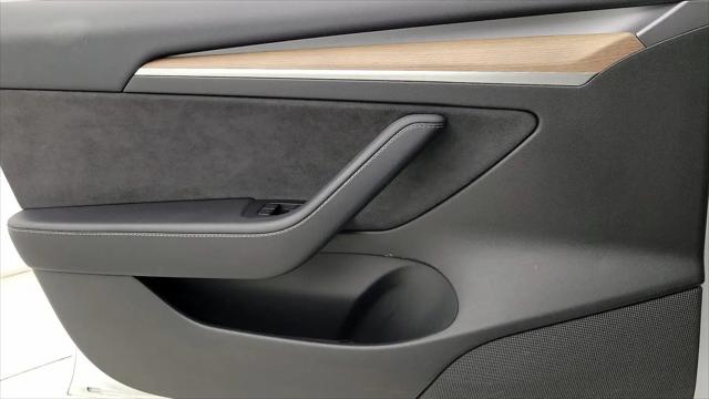 2021 Tesla Model 3 Standard Range Plus Rear-Wheel Drive