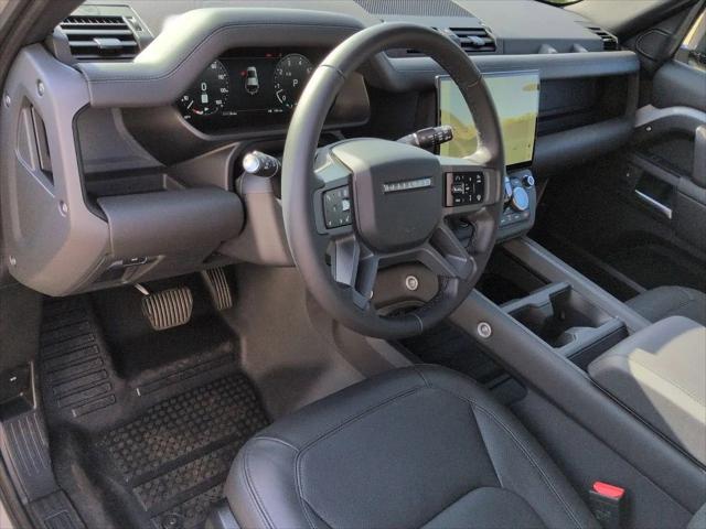 2026 Land Rover Defender P400 X-Dynamic SE