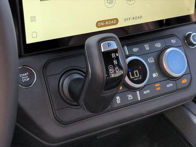 2026 Land Rover Defender P400 X-Dynamic SE