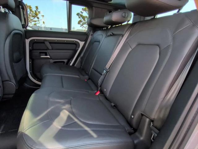 2026 Land Rover Defender P400 X-Dynamic SE