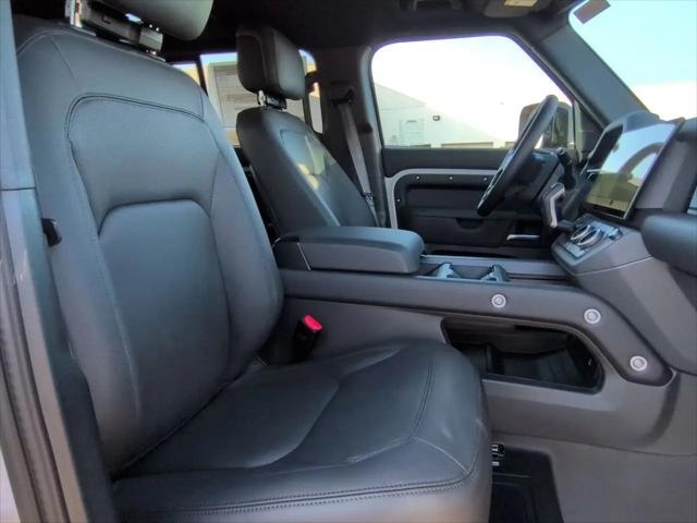2026 Land Rover Defender P400 X-Dynamic SE