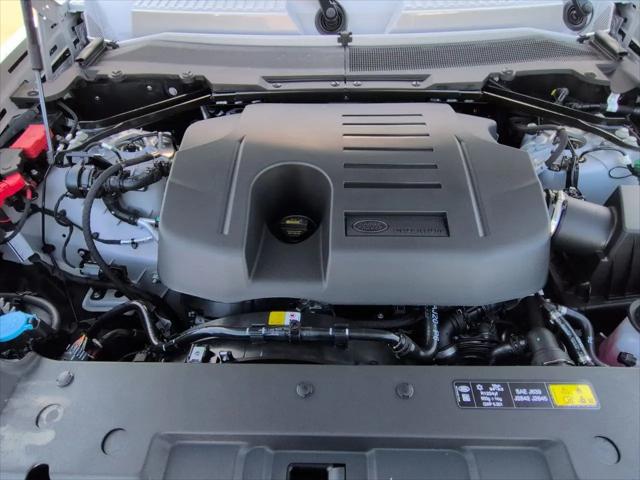 2026 Land Rover Defender P400 X-Dynamic SE