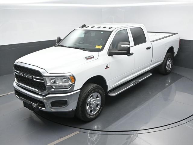 2024 Ram 3500 Tradesman Crew Cab 4x4 8' Box