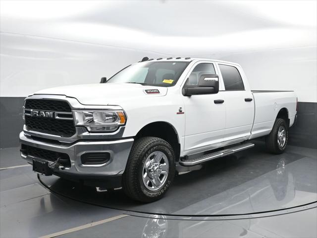 2024 Ram 3500 Tradesman Crew Cab 4x4 8' Box