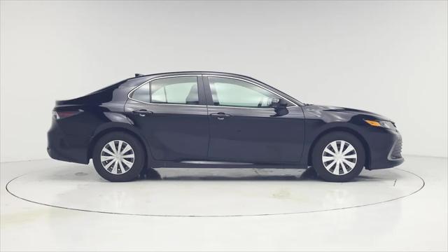 2022 Toyota Camry LE Hybrid