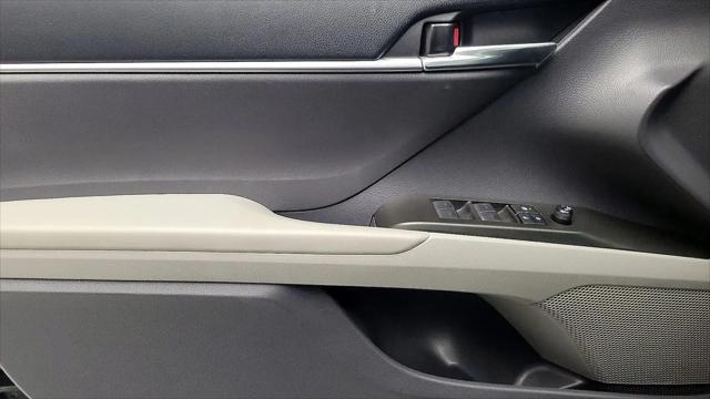 2022 Toyota Camry LE Hybrid