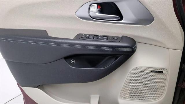 2018 Chrysler Pacifica Hybrid Limited