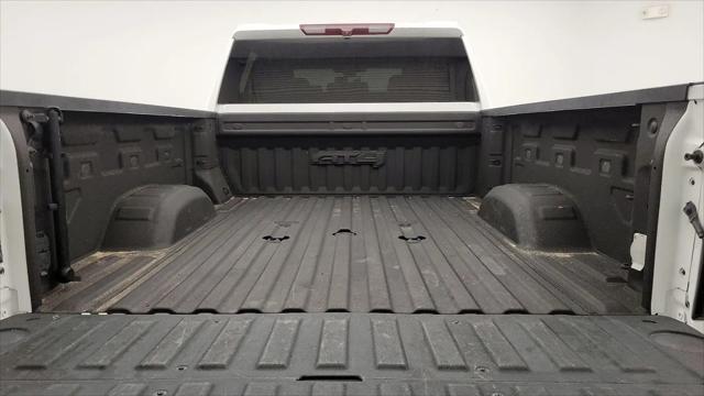 2022 GMC Sierra 3500HD 4WD Crew Cab Standard Bed AT4