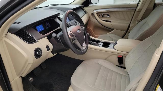 2018 Ford Taurus SE