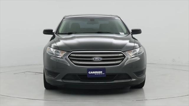 2018 Ford Taurus SE