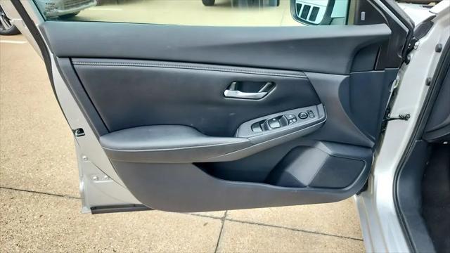 2021 Nissan Sentra SV Xtronic CVT