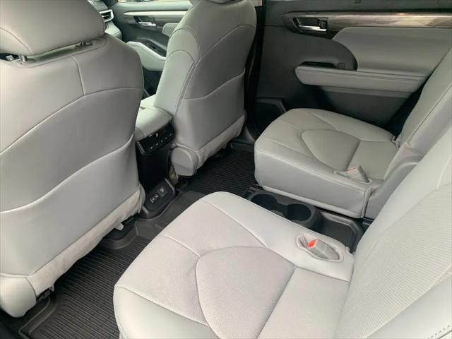2026 Toyota Highlander Hybrid Limited