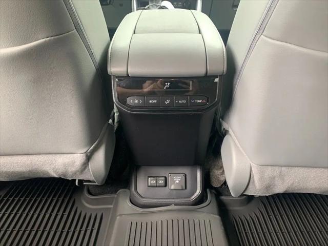 2026 Toyota Highlander Hybrid Limited
