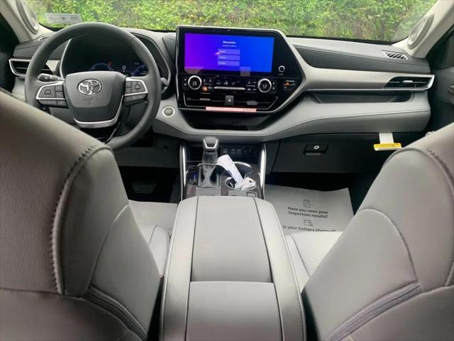 2026 Toyota Highlander Hybrid Limited