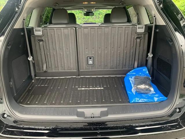 2026 Toyota Highlander Hybrid Limited