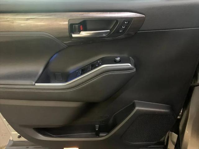 2022 Toyota Highlander Limited