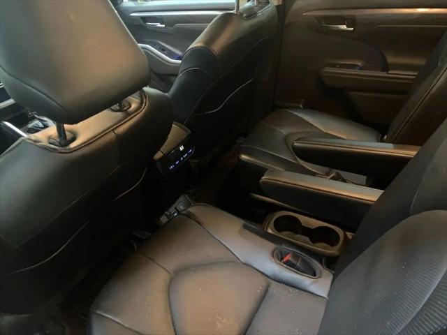 2022 Toyota Highlander Limited
