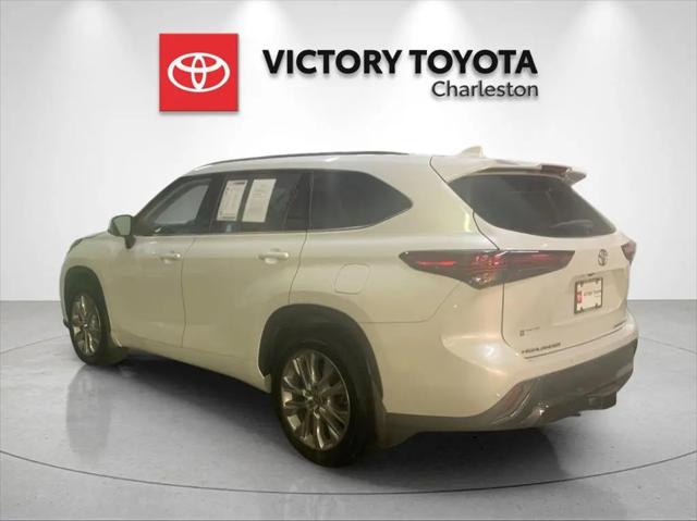 2022 Toyota Highlander Limited