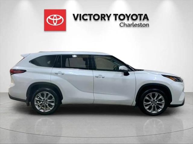 2022 Toyota Highlander Limited