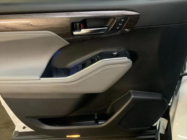 2022 Toyota Highlander Limited