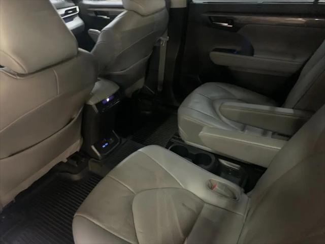 2022 Toyota Highlander Limited