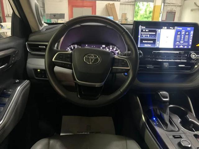 2022 Toyota Highlander Limited