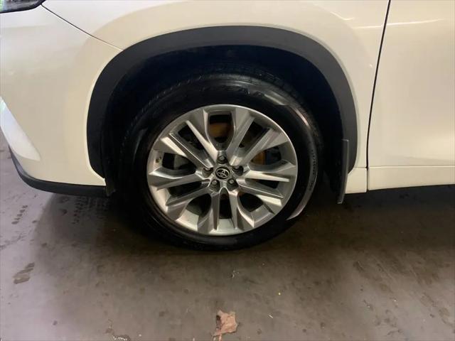 2022 Toyota Highlander Limited