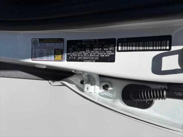 2026 Kia K4 LXS
