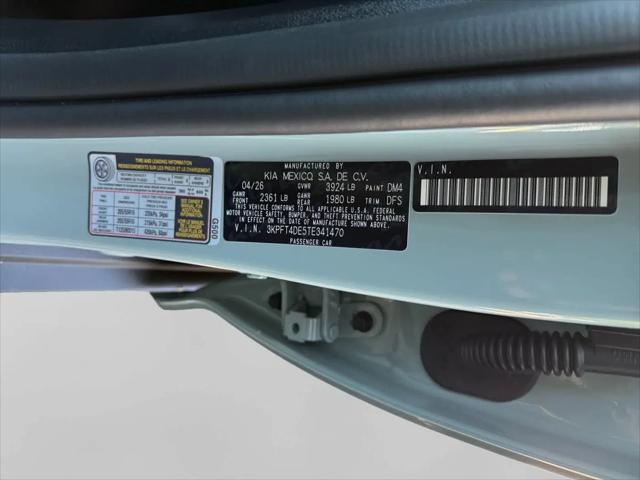 2026 Kia K4 LXS