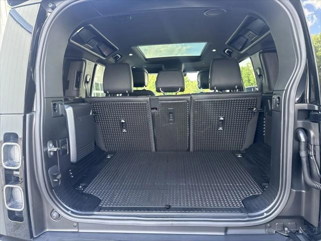 2023 Land Rover Defender 110 Carpathian Edition