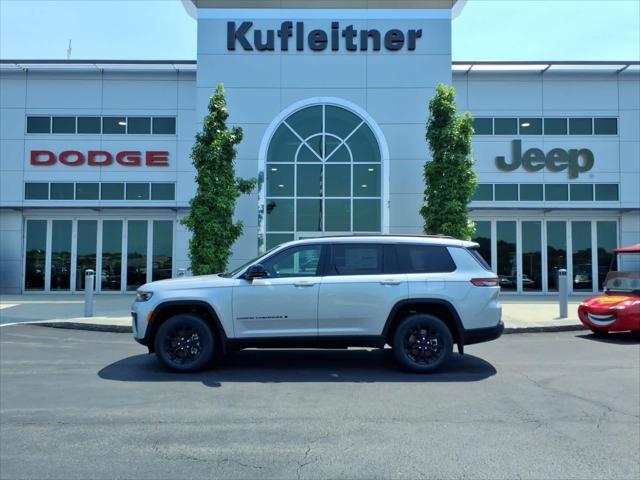 2026 Jeep Grand Cherokee L GRAND CHEROKEE L LAREDO ALTITUDE 4X4