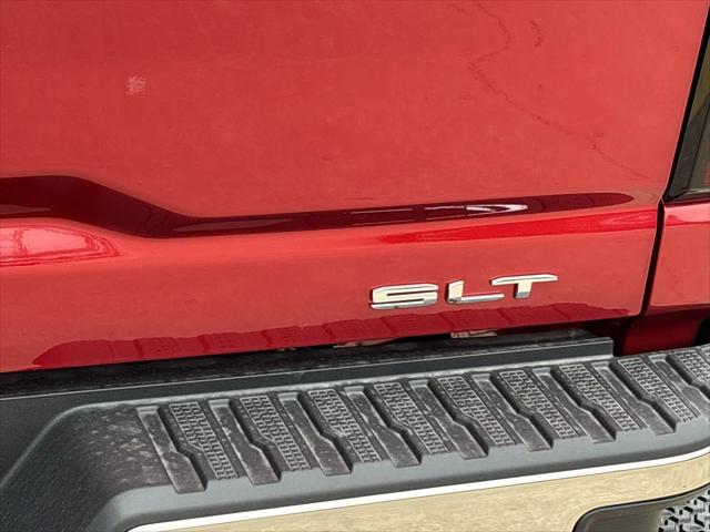 2026 GMC Sierra 2500HD Crew Cab, Standard Bed, SLT, 4WD