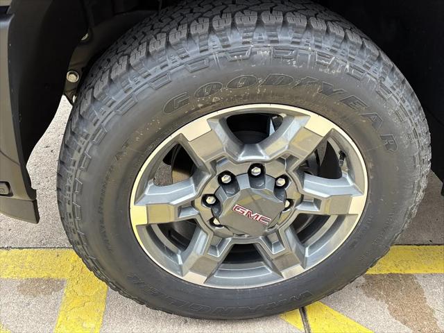 2026 GMC Sierra 2500HD Crew Cab, Standard Bed, SLT, 4WD