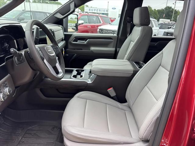 2026 GMC Sierra 2500HD Crew Cab, Standard Bed, SLT, 4WD