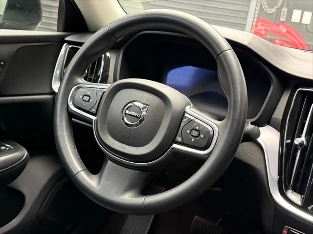 2024 Volvo S60 B5 Core Dark Theme