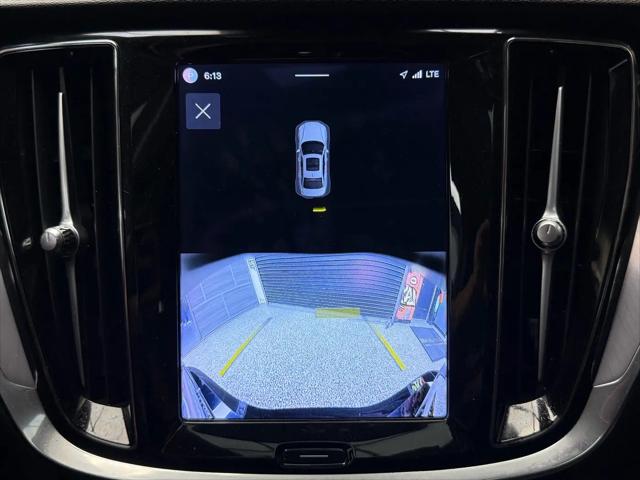 2024 Volvo S60 B5 Core Dark Theme